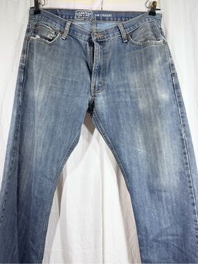 Signature Men’s Slim Straight Jeans in Faded Blue